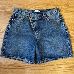 NWOT Forever21 crossover mom shorts